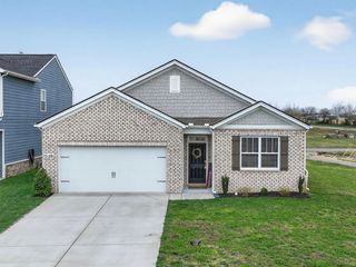 7129 Sunny Parks Dr, White House, TN 37188
