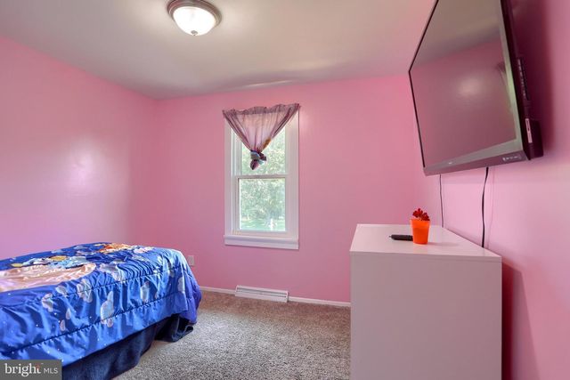 237 BUTTONWOOD DR, Elizabethtown, PA 17022