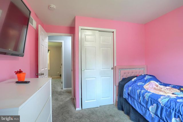 237 BUTTONWOOD DR, Elizabethtown, PA 17022