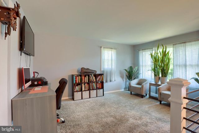 237 BUTTONWOOD DR, Elizabethtown, PA 17022