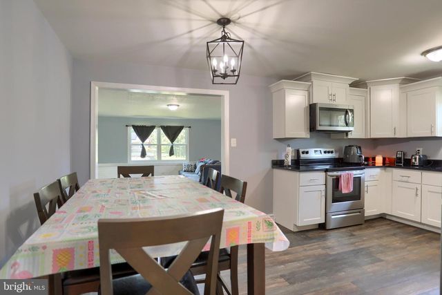 237 BUTTONWOOD DR, Elizabethtown, PA 17022