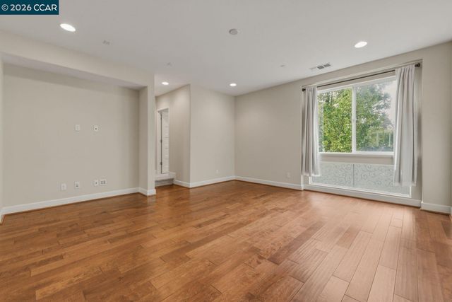 6668 Adare Ln, Dublin, CA 94568