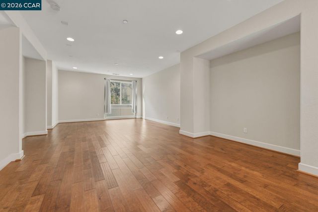 6668 Adare Ln, Dublin, CA 94568