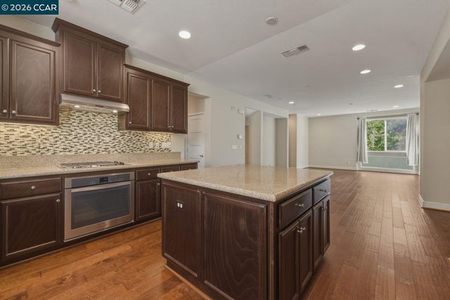 6668 Adare Ln, Dublin, CA 94568