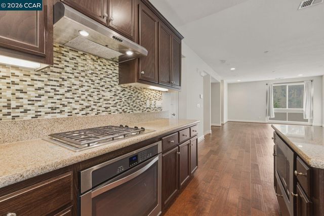 6668 Adare Ln, Dublin, CA 94568