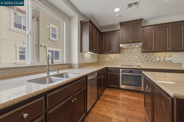 6668 Adare Ln, Dublin, CA 94568