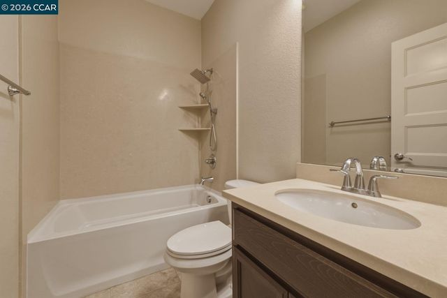 6668 Adare Ln, Dublin, CA 94568