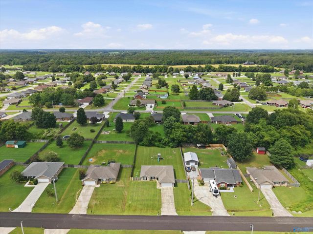 27707 Phillip Wagnon Drive, Athens, AL 35613