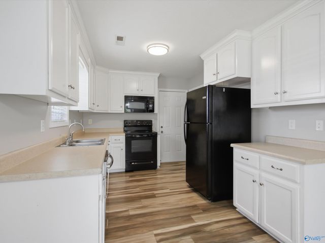 27707 Phillip Wagnon Drive, Athens, AL 35613