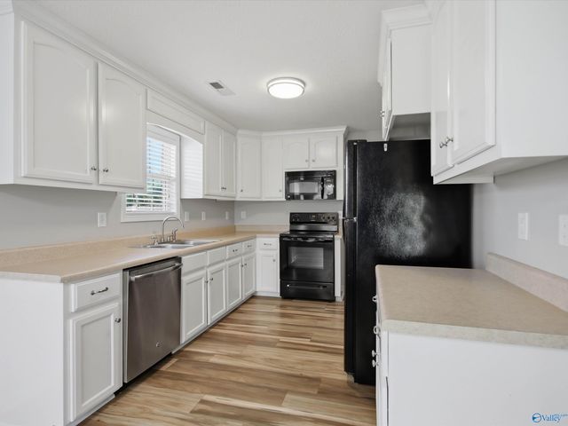 27707 Phillip Wagnon Drive, Athens, AL 35613