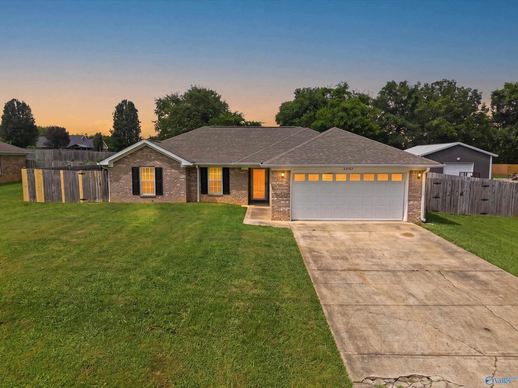 27707 Phillip Wagnon Drive, Athens, AL 35613