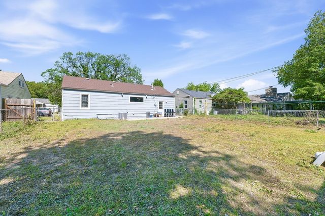 2038 S Poplar St, Wichita, KS 67211