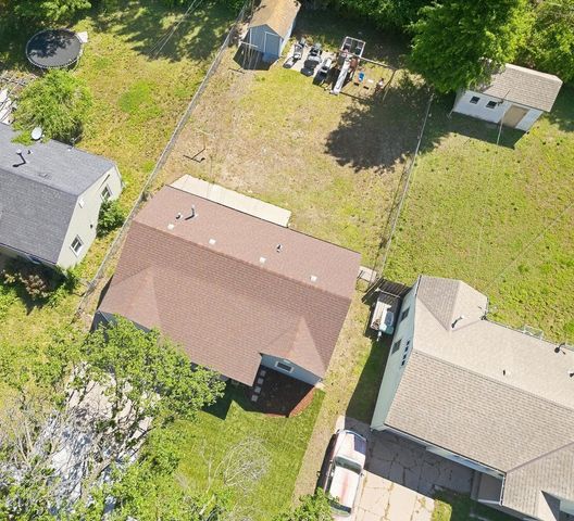 2038 S Poplar St, Wichita, KS 67211