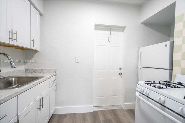 1208 71st St 3, Miami Beach, FL 33141