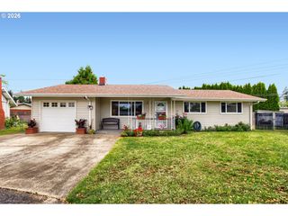 744 Se 170TH Dr, Portland, OR 97233