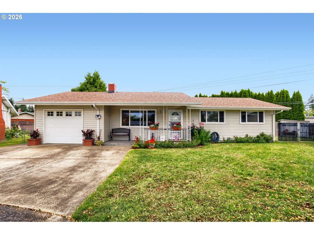744 Se 170TH Dr, Portland, OR 97233