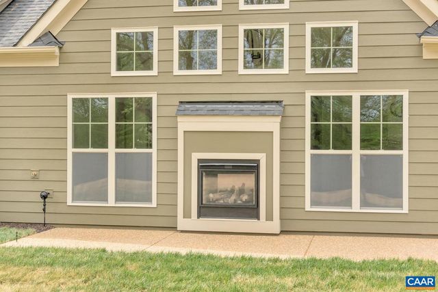 7 STEEP ROCK DR, Charlottesville, VA 22911