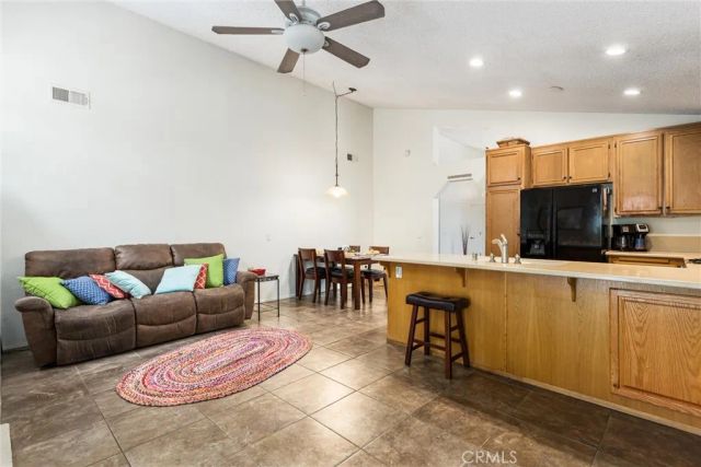 5633 Riviera, Banning, CA 92220