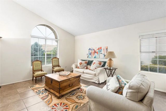 5633 Riviera, Banning, CA 92220