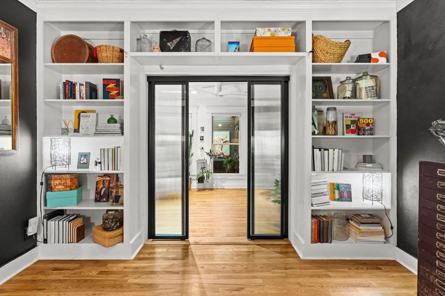 802 Ralfallen Street, Houston, TX 77008