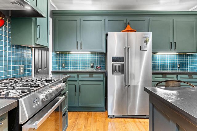 802 Ralfallen Street, Houston, TX 77008