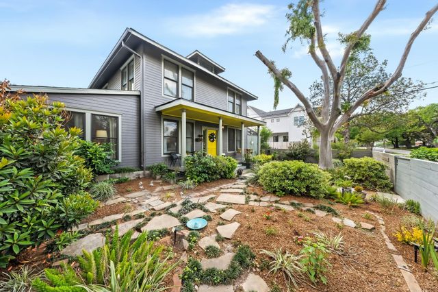 802 Ralfallen Street, Houston, TX 77008