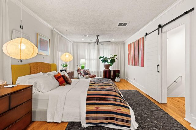 802 Ralfallen Street, Houston, TX 77008