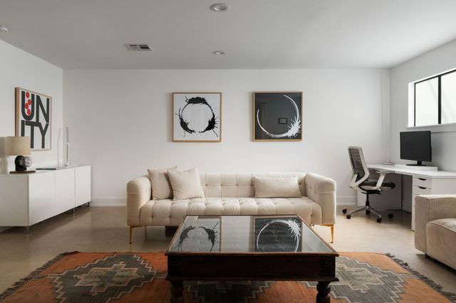 802 Ralfallen Street, Houston, TX 77008