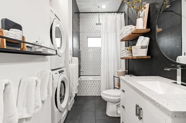 802 Ralfallen Street, Houston, TX 77008