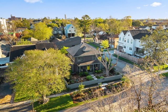 802 Ralfallen Street, Houston, TX 77008