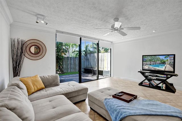 1415 Miami Road B, Fort Lauderdale, FL 33316