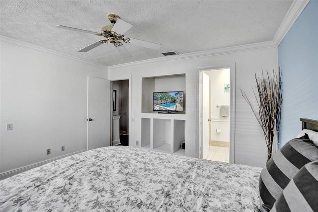 1415 Miami Road B, Fort Lauderdale, FL 33316
