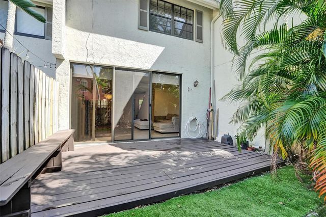 1415 Miami Road B, Fort Lauderdale, FL 33316