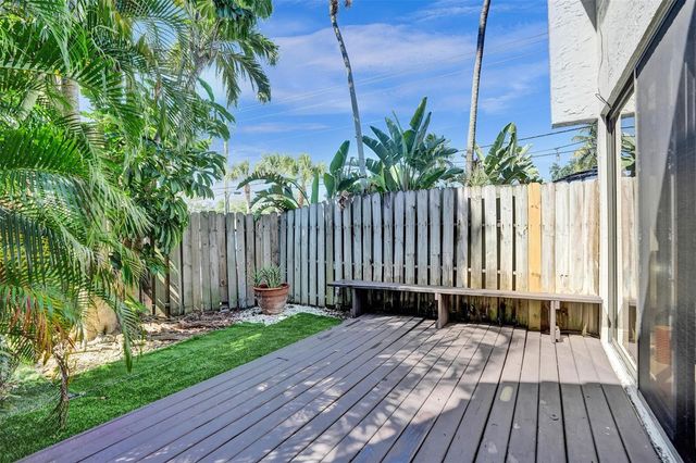 1415 Miami Road B, Fort Lauderdale, FL 33316