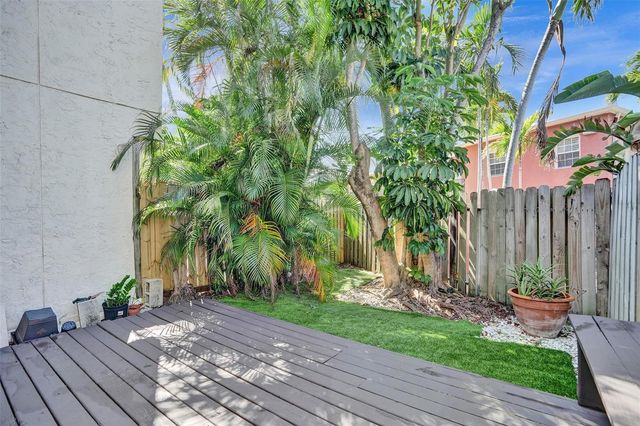 1415 Miami Road B, Fort Lauderdale, FL 33316