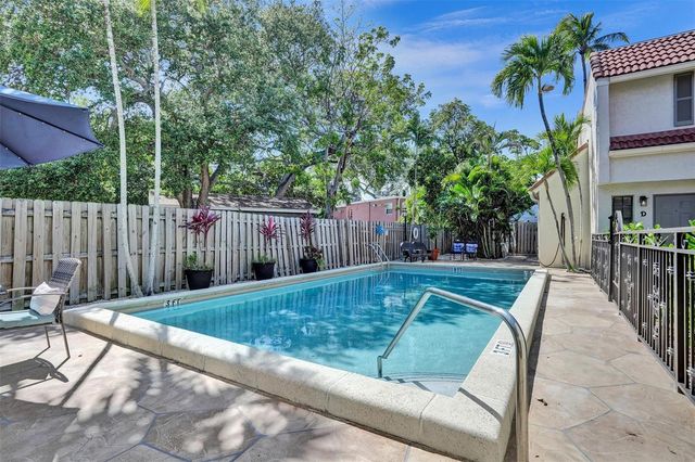 1415 Miami Road B, Fort Lauderdale, FL 33316