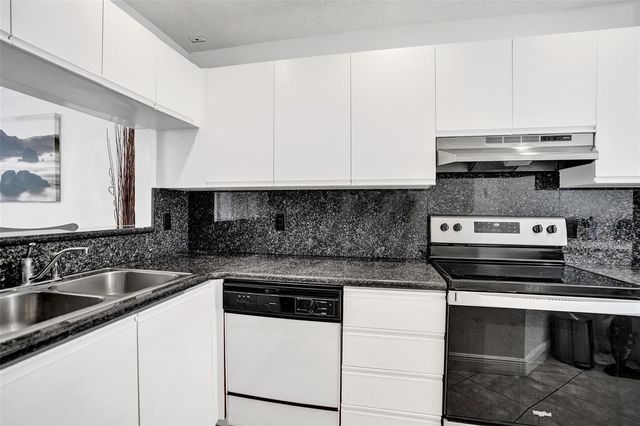 1415 Miami Road B, Fort Lauderdale, FL 33316