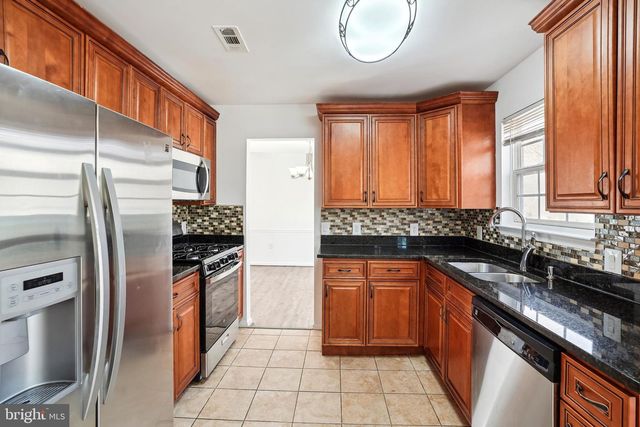 13857 REDFORD LN, Woodbridge, VA 22193
