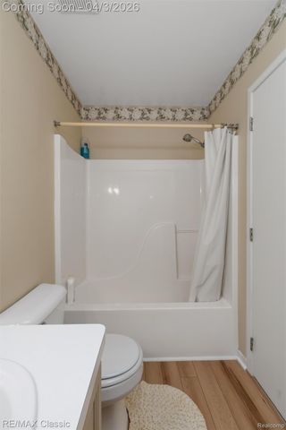 41769 Webster Court, Novi, MI 48377