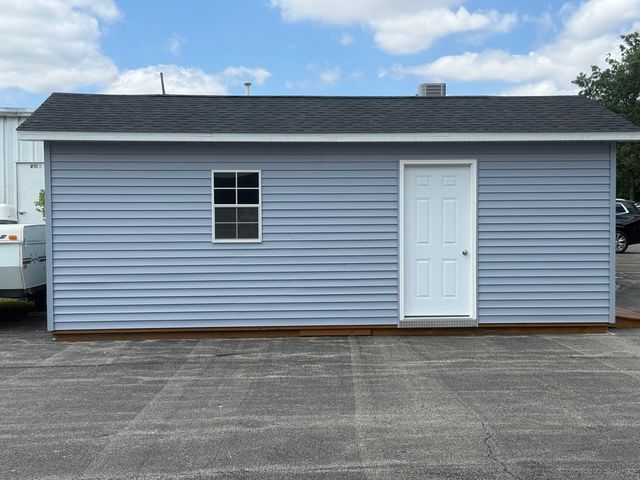 555 Michael Drive, Morris, IL 60450