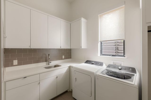 208 Reveille RD, West Lake Hills, TX 78746