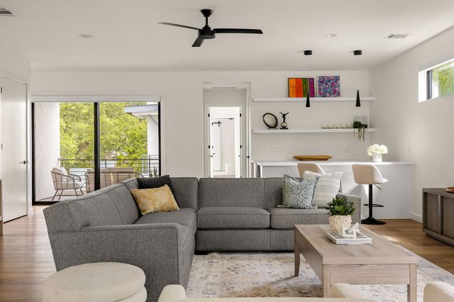 208 Reveille RD, West Lake Hills, TX 78746