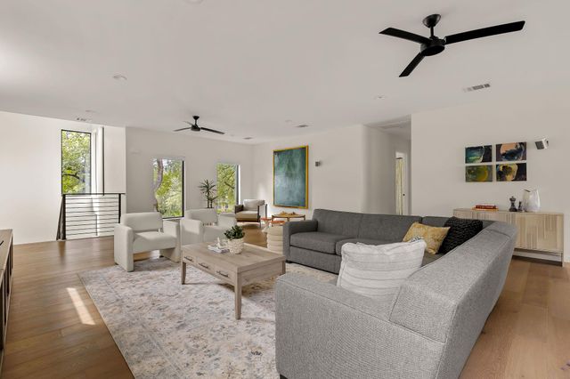 208 Reveille RD, West Lake Hills, TX 78746