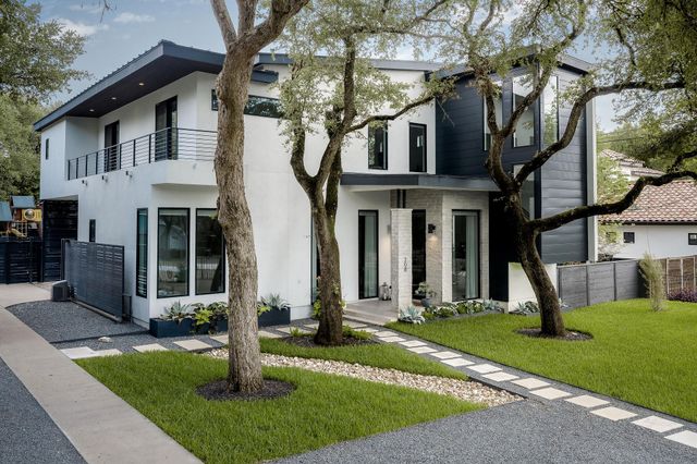 208 Reveille RD, West Lake Hills, TX 78746