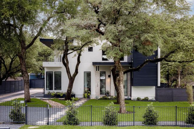 208 Reveille RD, West Lake Hills, TX 78746