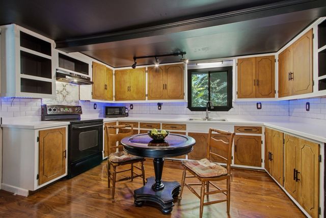 3490 Shouse Rd, Santa Fe, TN 38482