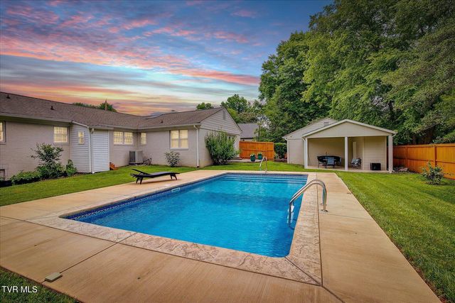 2013 Canterbury Road, Kingsport, TN 37660