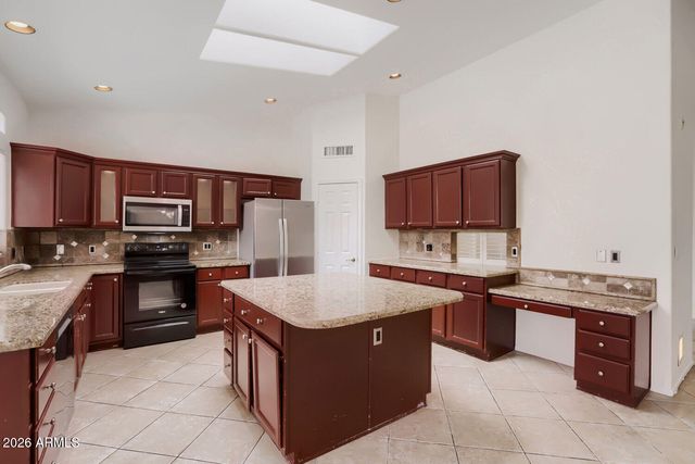5615 E KINGS Avenue, Scottsdale, AZ 85254
