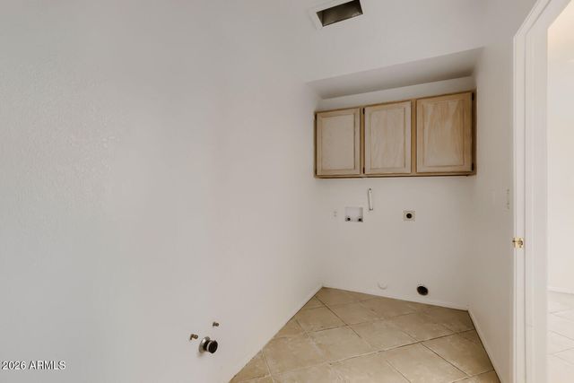 5615 E KINGS Avenue, Scottsdale, AZ 85254