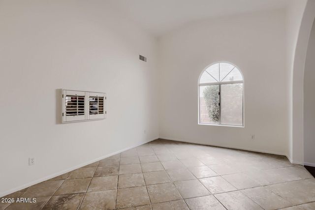 5615 E KINGS Avenue, Scottsdale, AZ 85254